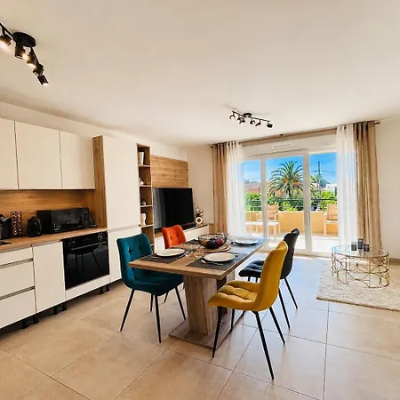 T2 Cosy Bien Placé, Calme&standing, Garage * Fréjus