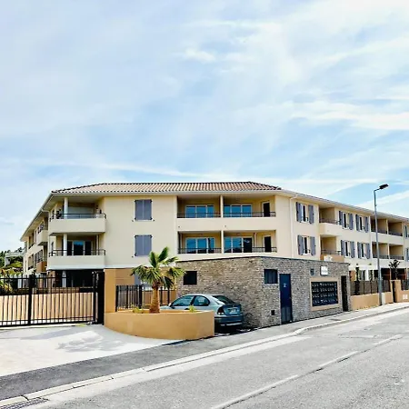 T2 Cosy Bien Placé, Calme&standing, Garage Fréjus